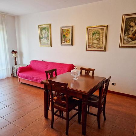 Domus Divi - Eur Torrino Apartamento Roma Exterior foto